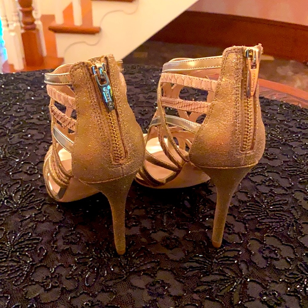 Coach “Lancaster Dust” Gold Heels 🔥 - Picture 5 of 8